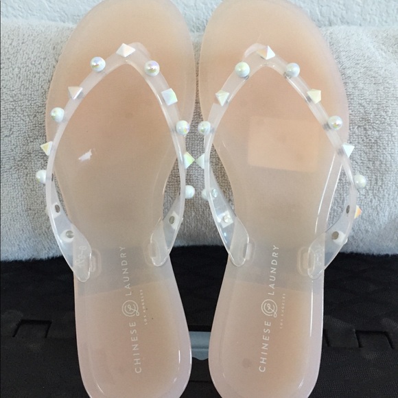 Chinese Laundry - Picture 5 of 5